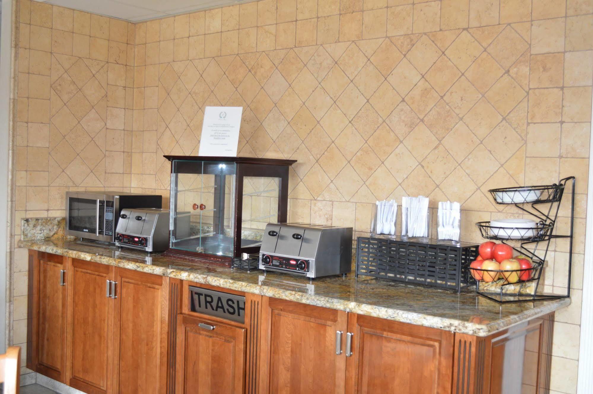 Laurel Inn & Conference Center Salinas Luaran gambar
