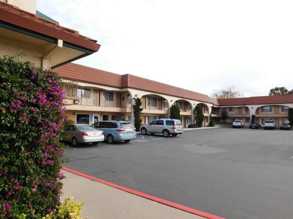 Laurel Inn & Conference Center Salinas Luaran gambar