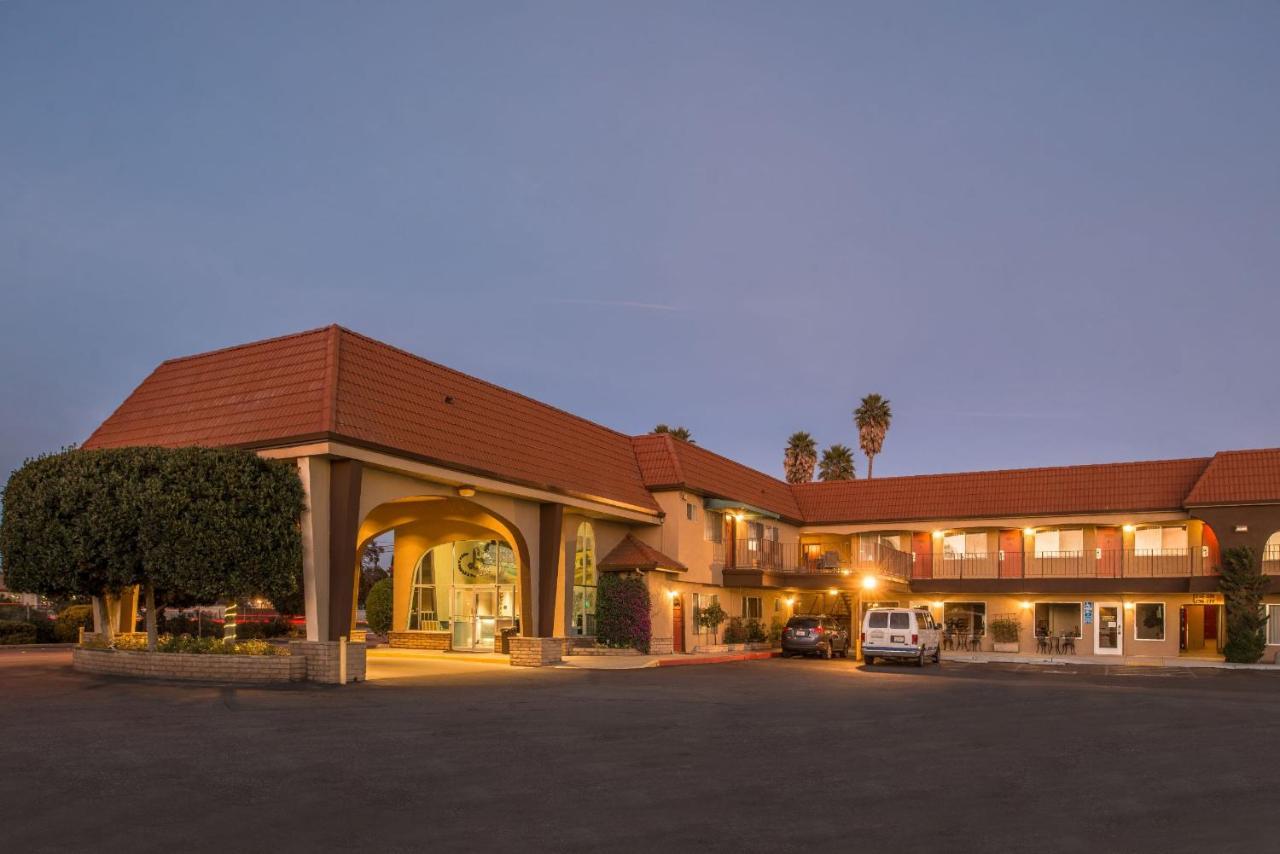 Laurel Inn & Conference Center Salinas Luaran gambar